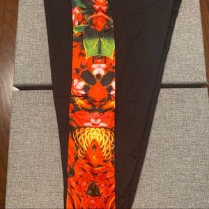 LuLaRoe workout Capri leggings